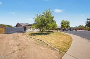 1727 N Summer Cir, Mesa, AZ 85203 - Photo 15