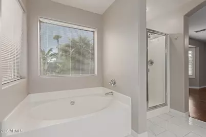 16523 W Saguaro Lane, Surprise, AZ 85388 - Photo 9