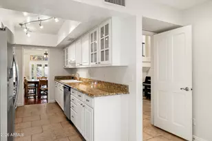 4446 E Camelback Rd, Phoenix, AZ 85018 - Photo 9