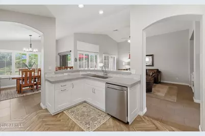 1097 W Page Avenue, Gilbert, AZ 85233 - Photo 23