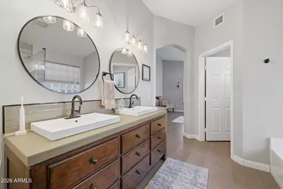 1097 W Page Avenue, Gilbert, AZ 85233 - Photo 15