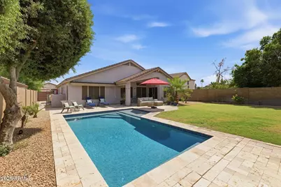 1097 W Page Avenue, Gilbert, AZ 85233 - Photo 7