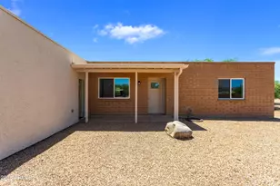 2061 N Laurel Pl, Huachuca City, AZ 85616 - Photo 1