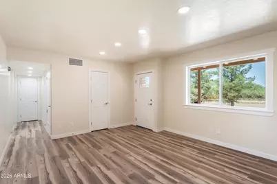 2061 N Laurel Place, Huachuca City, AZ 85616 - Photo 5