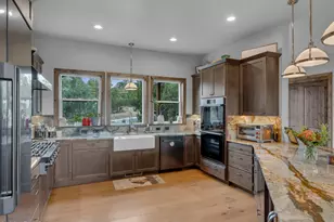 300 Fairway Dr, Williams, AZ 86046 - Photo 9