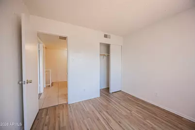 5040 N 40th Avenue, Phoenix, AZ 85019 - Photo 13