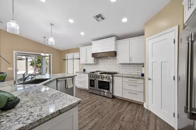 678 W Jersey Way, San Tan Valley, AZ 85143 - Photo 11