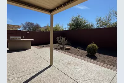 135 W Yellow Wood Avenue, San Tan Valley, AZ 85140 - Photo 3