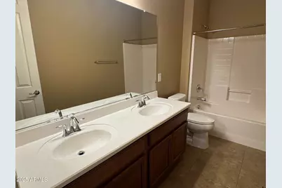 135 W Yellow Wood Avenue, San Tan Valley, AZ 85140 - Photo 15