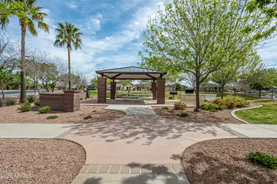 135 W Yellow Wood Avenue, San Tan Valley, AZ 85140 - Photo 33