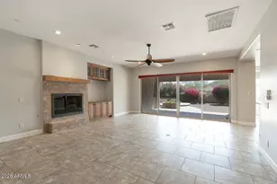 9909 S 6th Pl, Phoenix, AZ 85042 - Photo 13