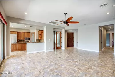 9909 S 6th Place, Phoenix, AZ 85042 - Photo 9