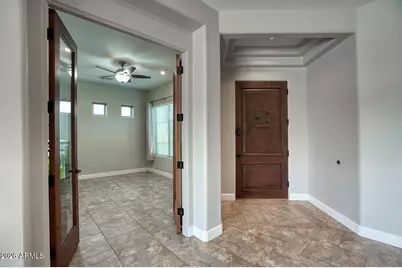 9909 S 6th Place, Phoenix, AZ 85042 - Photo 13