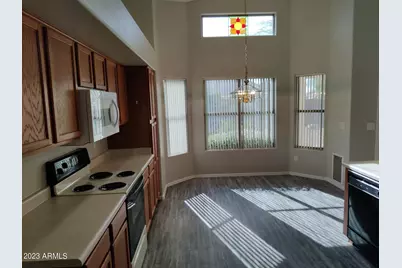 12917 W Wilshire Drive, Avondale, AZ 85392 - Photo 7