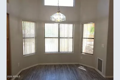 12917 W Wilshire Drive, Avondale, AZ 85392 - Photo 5