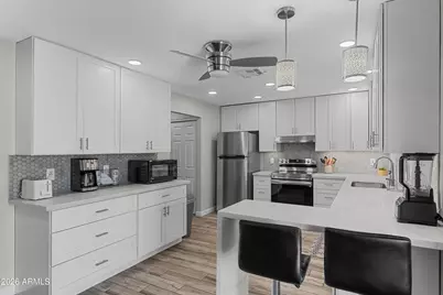 208 E Oxford Drive, Tempe, AZ 85283 - Photo 9