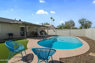 208 E Oxford Dr, Tempe, AZ 85283 - Photo 13