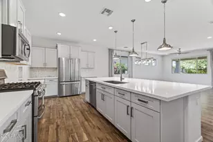13541 N 145th Dr, Surprise, AZ 85379 - Photo 23