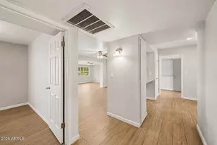 11016 N Coggins Dr, Sun City, AZ 85351 - Photo 23