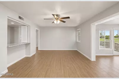 11016 N Coggins Drive, Sun City, AZ 85351 - Photo 11