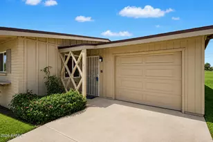 11016 N Coggins Dr, Sun City, AZ 85351 - Photo 5