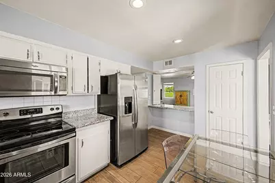 11016 N Coggins Drive, Sun City, AZ 85351 - Photo 15