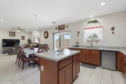 7325 W Wolf Street, Phoenix, AZ 85033 - Photo 9