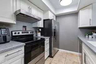 5034 N 81st St, Scottsdale, AZ 85250 - Photo 5