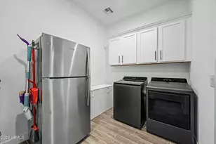 8432 W Solano Dr, Glendale, AZ 85305 - Photo 31
