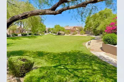 7229 S 39th Way, Phoenix, AZ 85042 - Photo 15