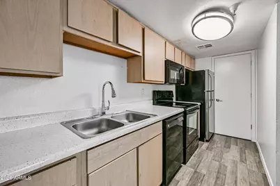 3065 N 67th Avenue #120, Phoenix, AZ 85033 - Photo 7
