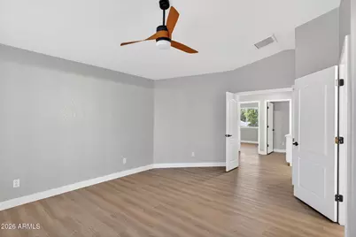 219 W Angela Drive, Phoenix, AZ 85023 - Photo 35
