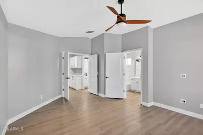 219 W Angela Drive, Phoenix, AZ 85023 - Photo 37