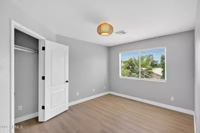 219 W Angela Drive, Phoenix, AZ 85023 - Photo 45