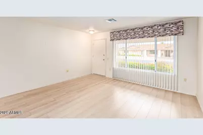 19802 N Concho Circle, Sun City, AZ 85373 - Photo 5