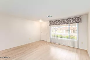 19802 N Concho Cir, Sun City, AZ 85373 - Photo 5