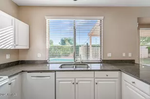 6191 W Shannon St, Chandler, AZ 85226 - Photo 9