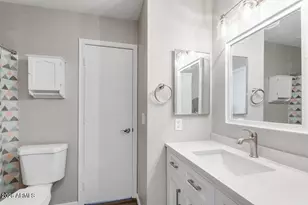1120 N Val Vista Dr, Gilbert, AZ 85234 - Photo 9
