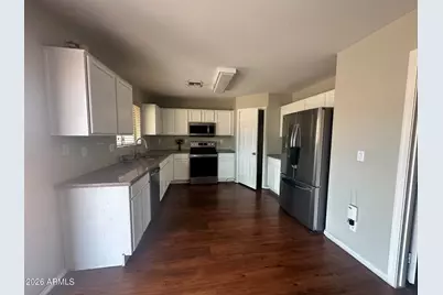 7210 W Discovery Drive, Glendale, AZ 85303 - Photo 5