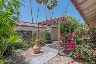 12221 S Paiute St, Phoenix, AZ 85044 - Photo 3