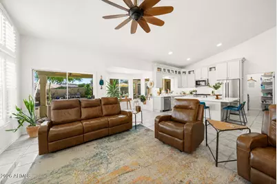 10791 S Xavier Court, Goodyear, AZ 85338 - Photo 9