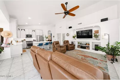 10791 S Xavier Court, Goodyear, AZ 85338 - Photo 9
