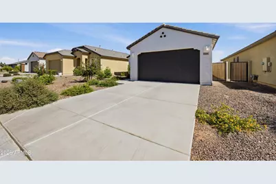 4325 E Payton Anne Lane, San Tan Valley, AZ 85143 - Photo 3