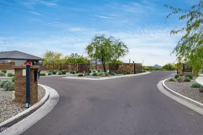21622 N 59th Way, Phoenix, AZ 85054 - Photo 37