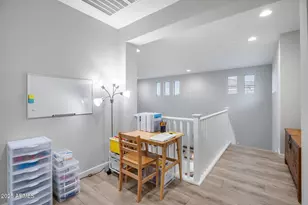 21622 N 59th Wy, Phoenix, AZ 85054 - Photo 17