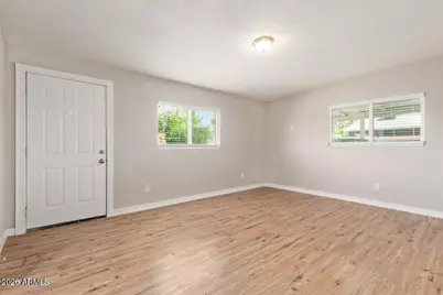 231 S 1st Street, Avondale, AZ 85323 - Photo 9