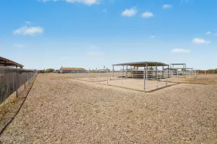 14449 S Vaquero Cir, Arizona City, AZ 85123 - Photo 21