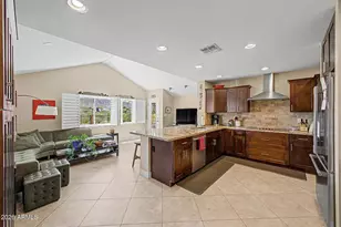 9236 N 28th St, Phoenix, AZ 85028 - Photo 13