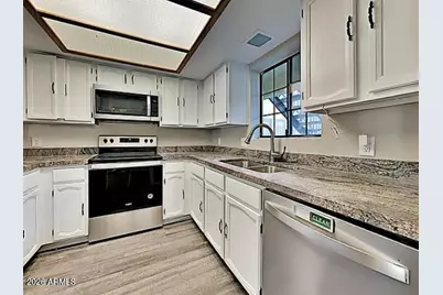 8331 N 21st Drive #H102, Phoenix, AZ 85021 - Photo 7