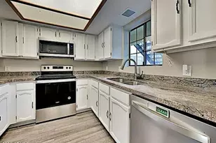 8331 N 21st Dr, Phoenix, AZ 85021 - Photo 7